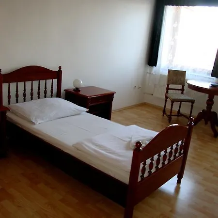 Guest house Aviatik 3*